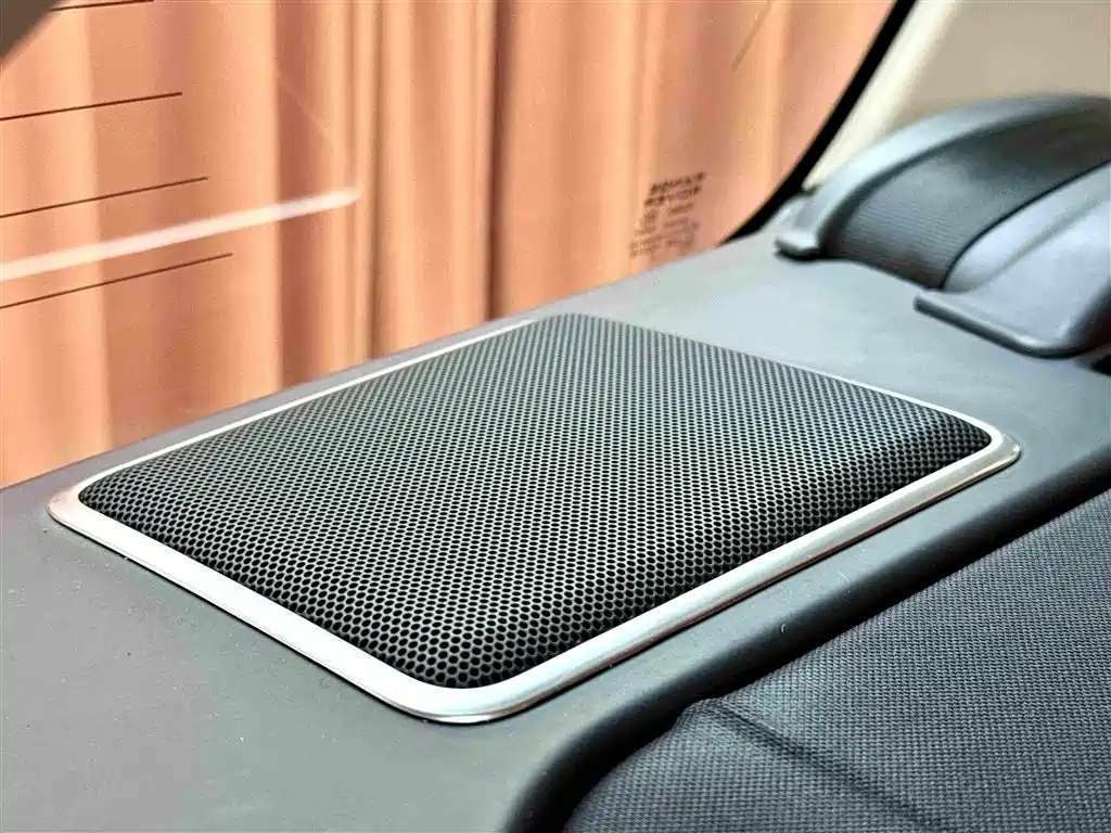Land Rover Range Rover — миниатюра 17