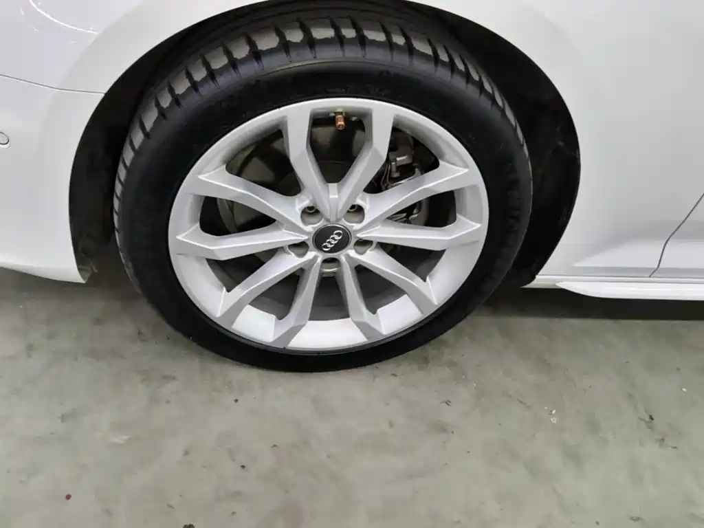 Audi A4L — миниатюра 23