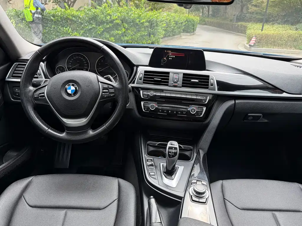 BMW 3 Series — миниатюра 6