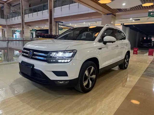 Volkswagen Tharu