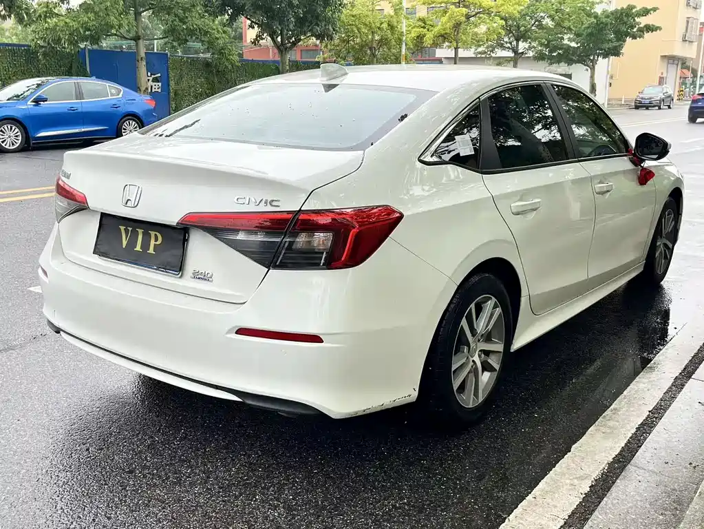 Honda Civic 2023 240TURBO CVT