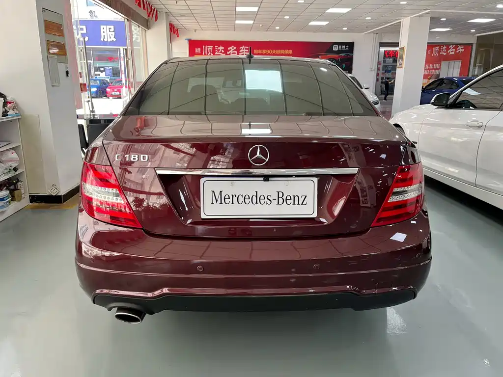Mercedes-Benz C-Class — миниатюра 7