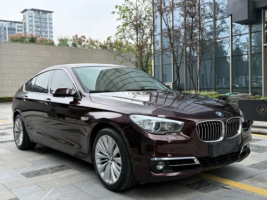 BMW 5 Series GT — миниатюра 3