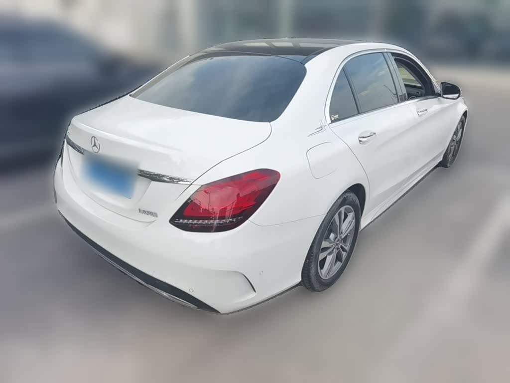 Mercedes-Benz C-Class 1.5 л 2022 г. Белый, пробег 26500 км