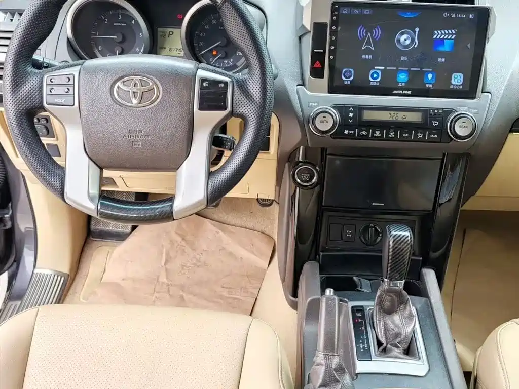 Toyota Land Cruiser Prado 2014 2.7L AT Standard
