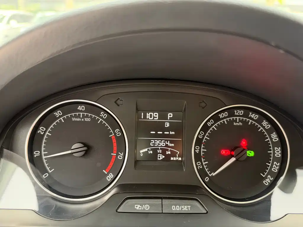 Skoda Rapid Spaceback — миниатюра 3