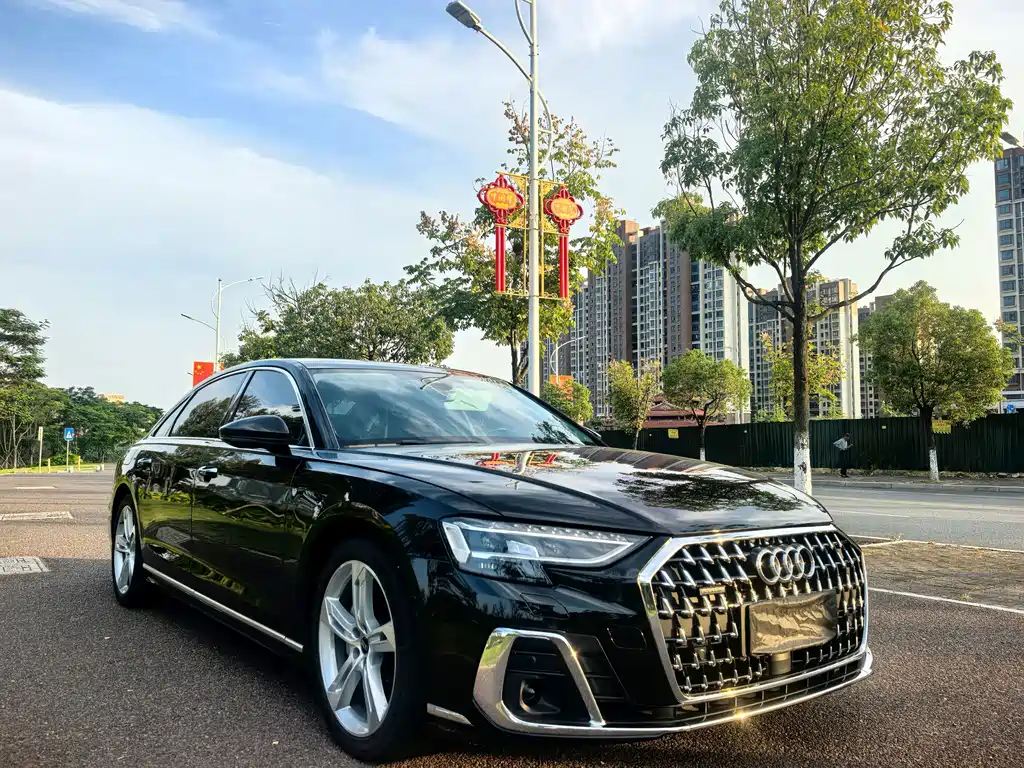 Audi A8 — миниатюра 3