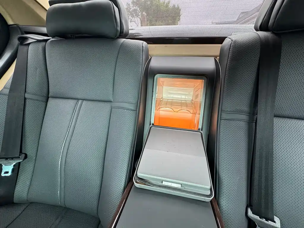 BMW 7 Series 7 2005 740Li