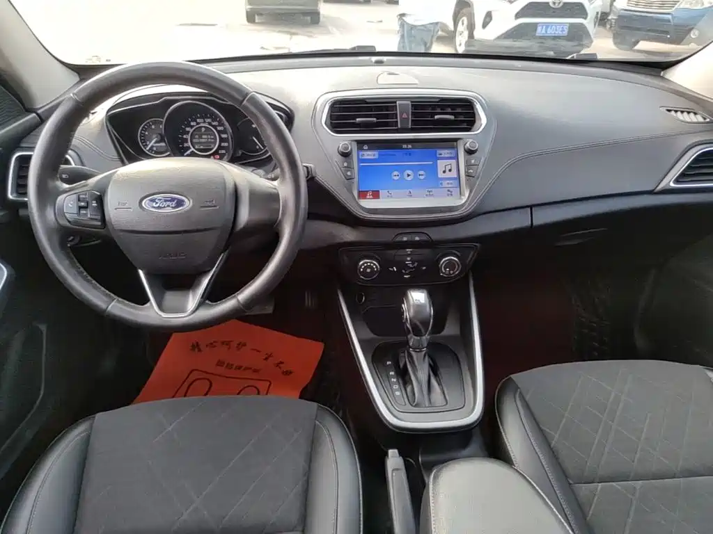 Ford Escort — миниатюра 13