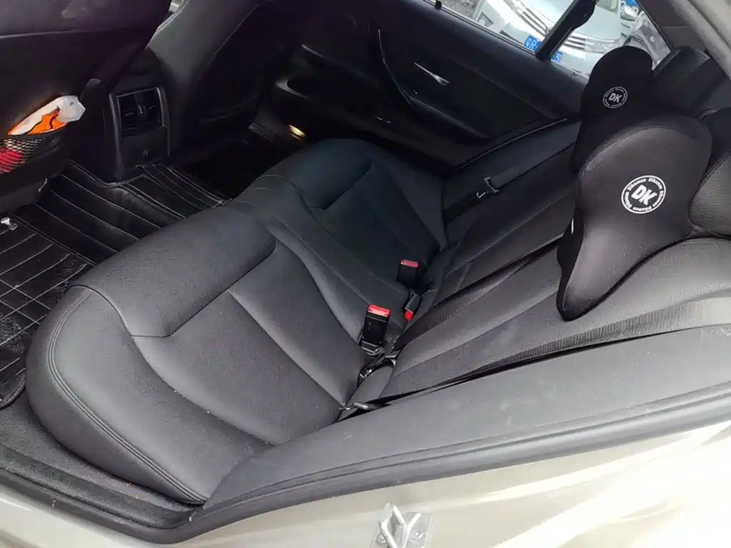 BMW 3 Series — миниатюра 17