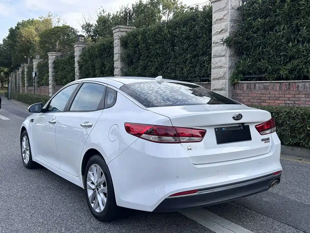 Kia K5 — миниатюра 5