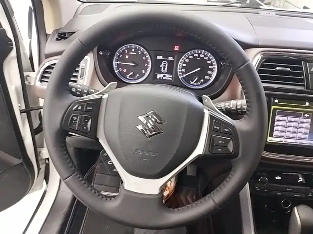 Suzuki Vitara — миниатюра 11