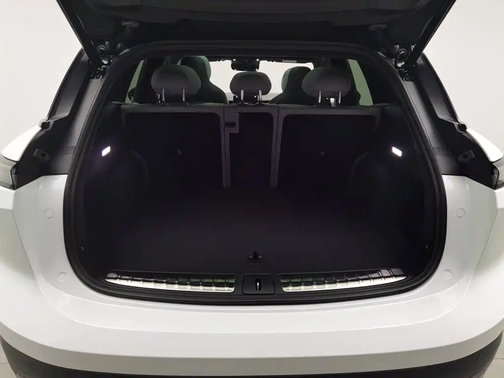 NIO ES6 — миниатюра 16