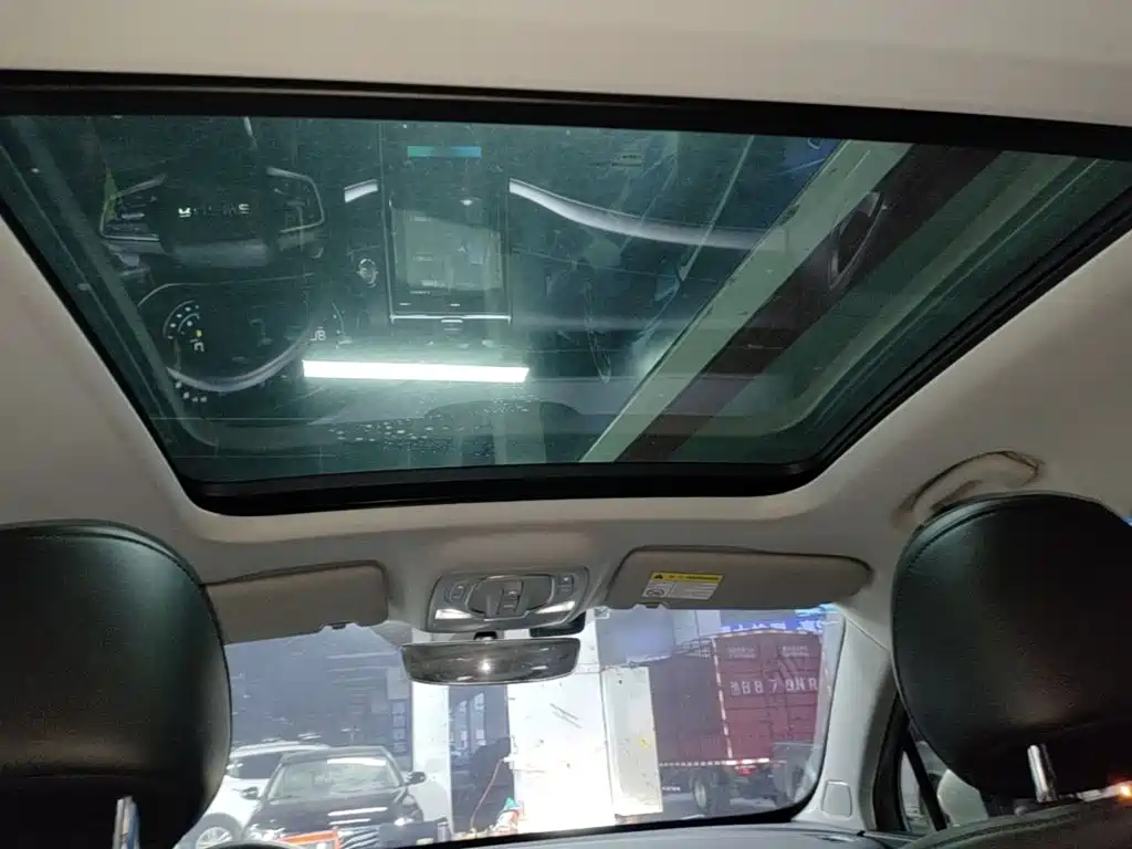 Roewe RX5 MAX — миниатюра 14