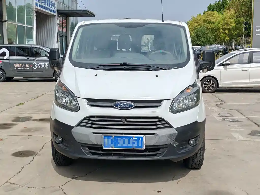 Ford Transit — миниатюра 2