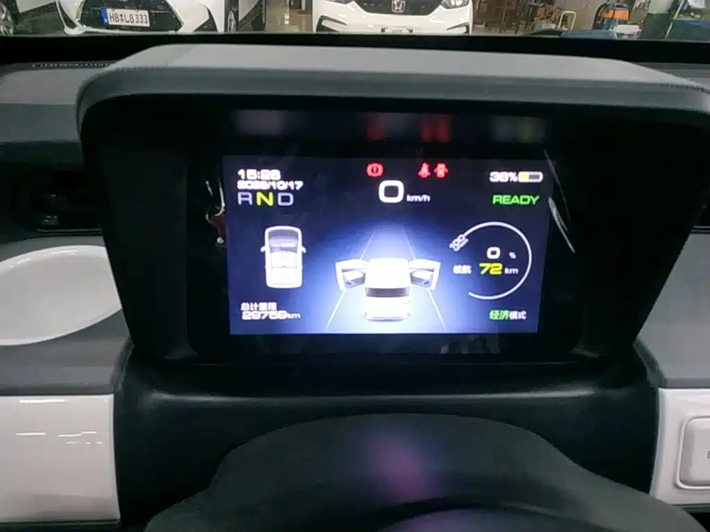 Wuling MINIEV — миниатюра 12