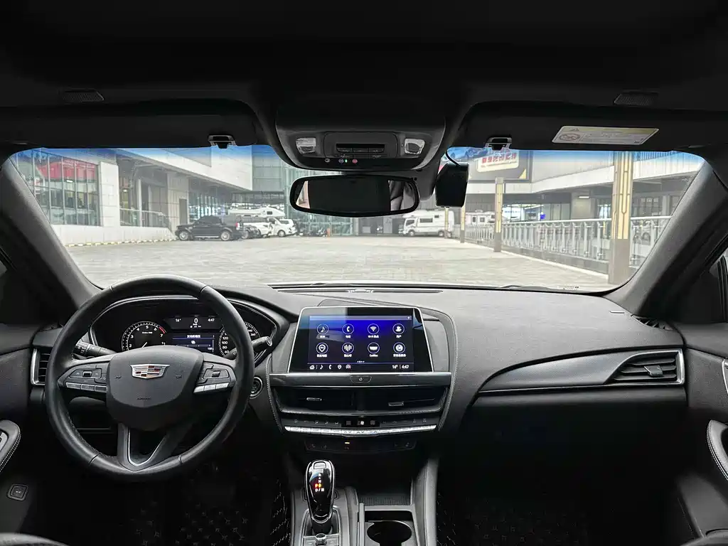 Cadillac CT5 — миниатюра 11