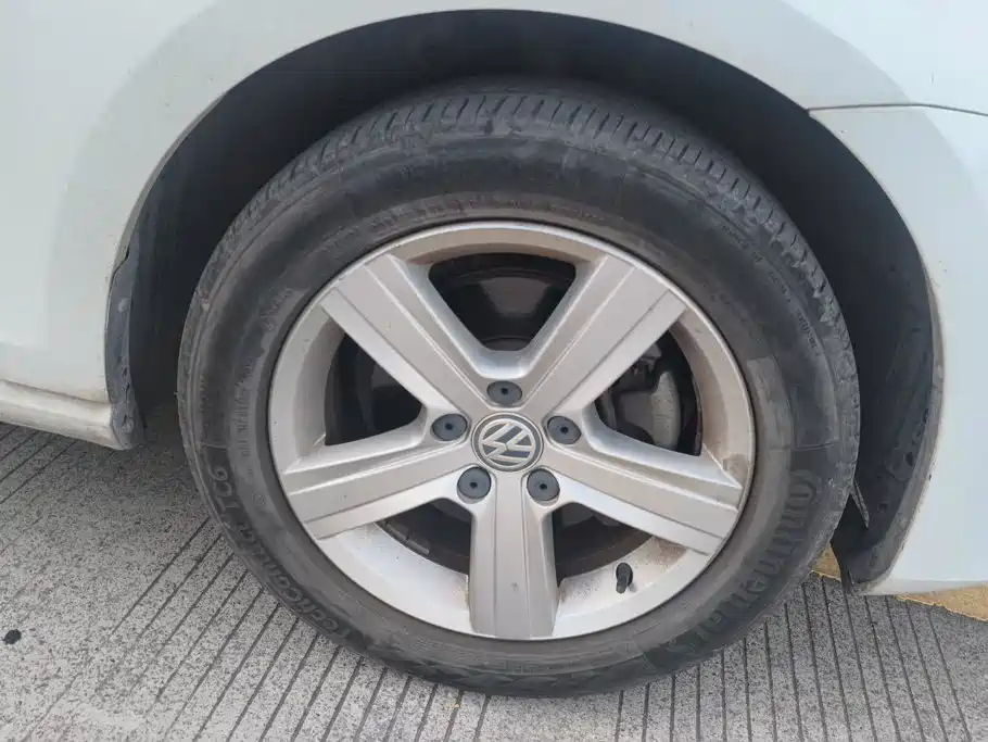 Volkswagen Golf — миниатюра 6