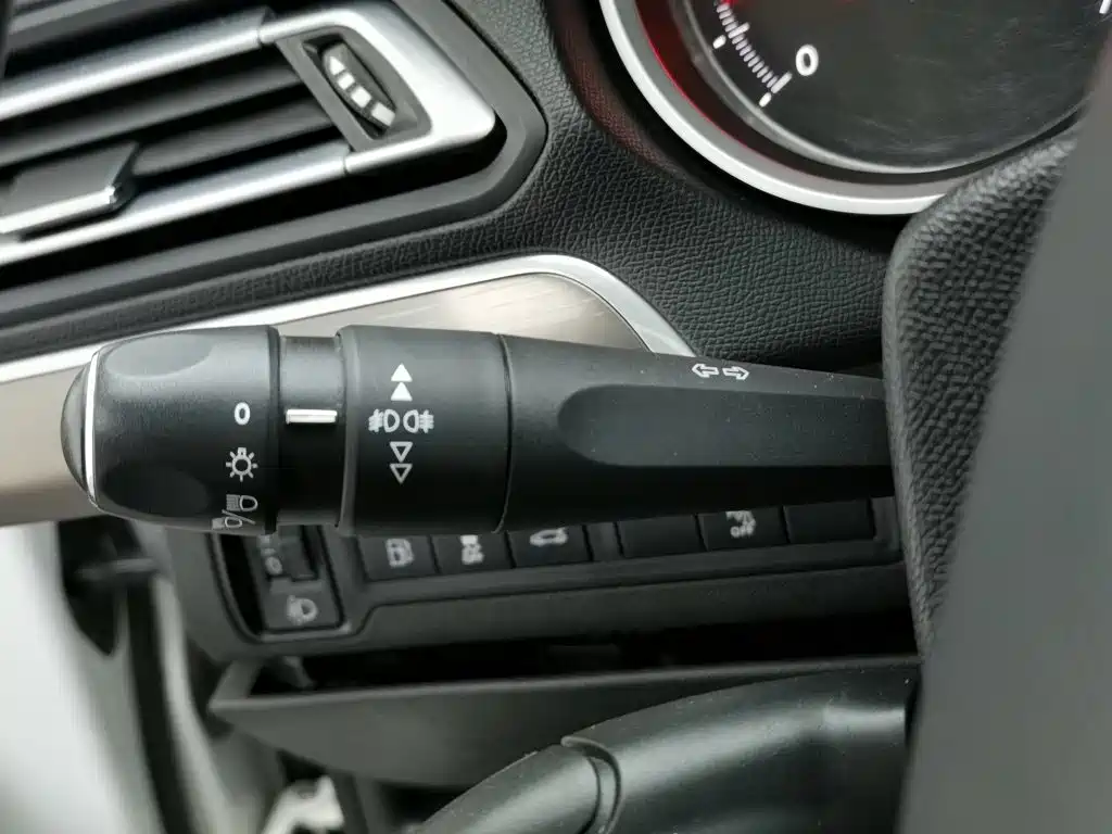Peugeot 408 — миниатюра 21