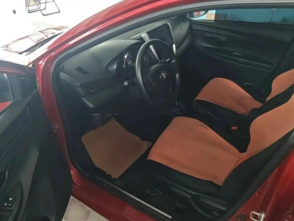 Toyota Yaris L — миниатюра 16