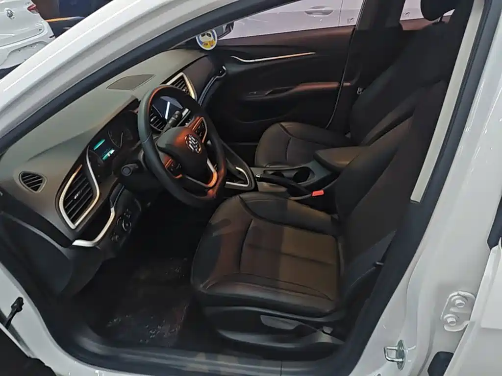 Buick Excelle — миниатюра 15
