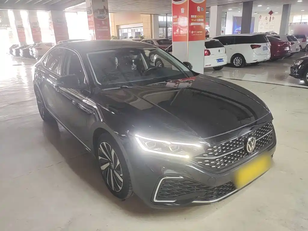 Volkswagen Passat — миниатюра 4