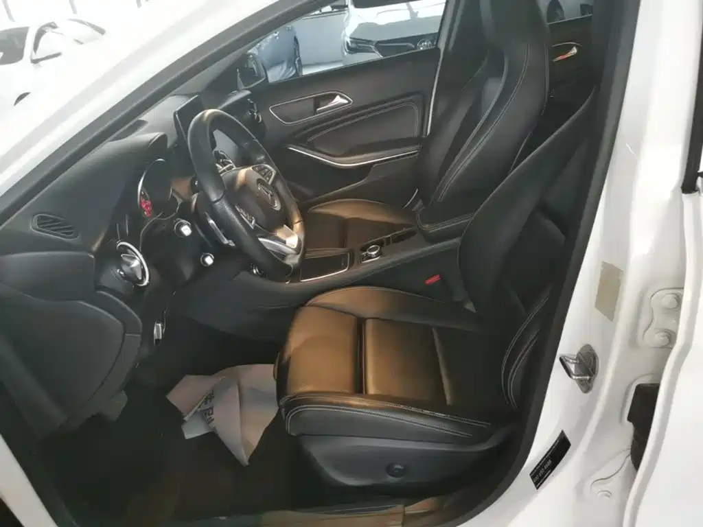 Mercedes-Benz GLA — миниатюра 15
