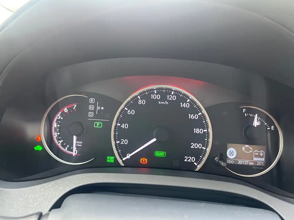 Lexus CT — миниатюра 6
