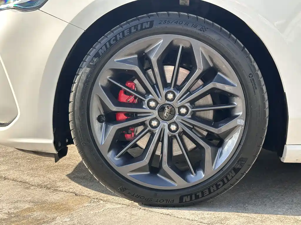 Ford Focus — миниатюра 10