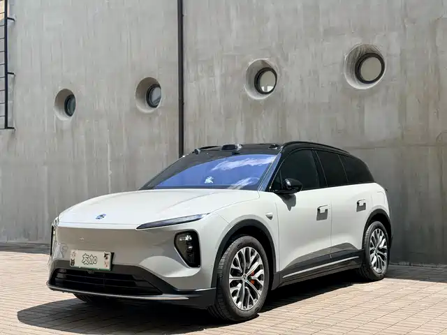 2024 Nio ES6