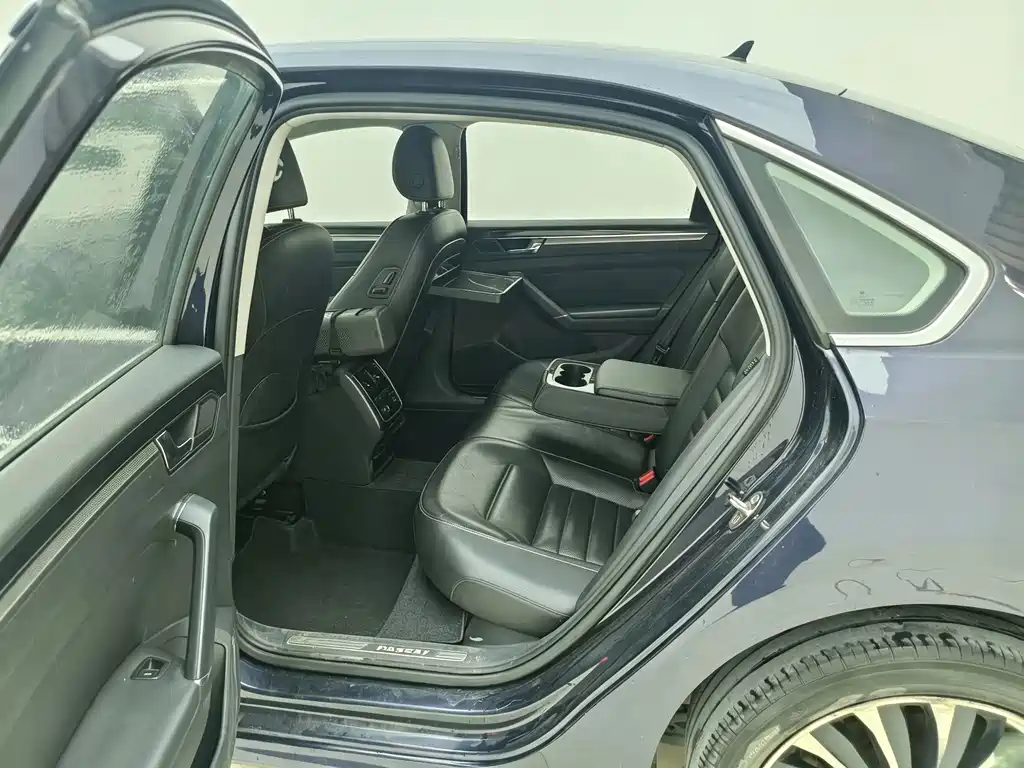 Volkswagen Passat — миниатюра 13