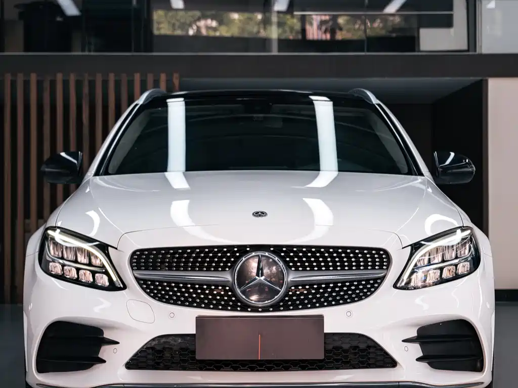 Mercedes-Benz C-Class (Import) — миниатюра 2