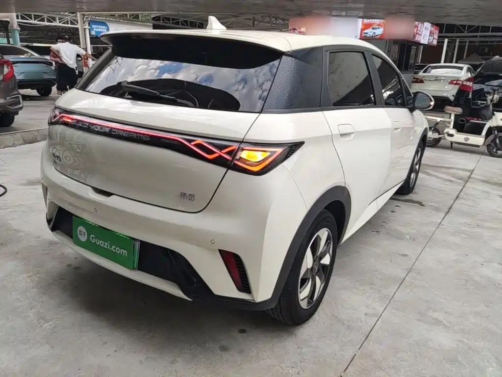BYD Dolphin — миниатюра 7