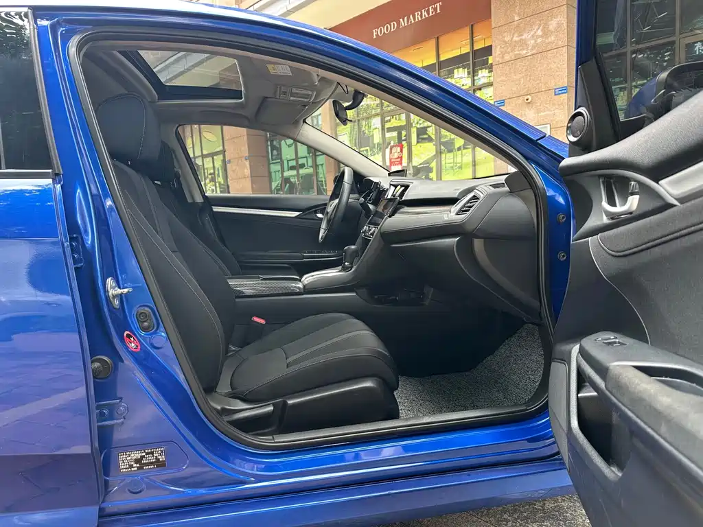 Honda Civic — миниатюра 10