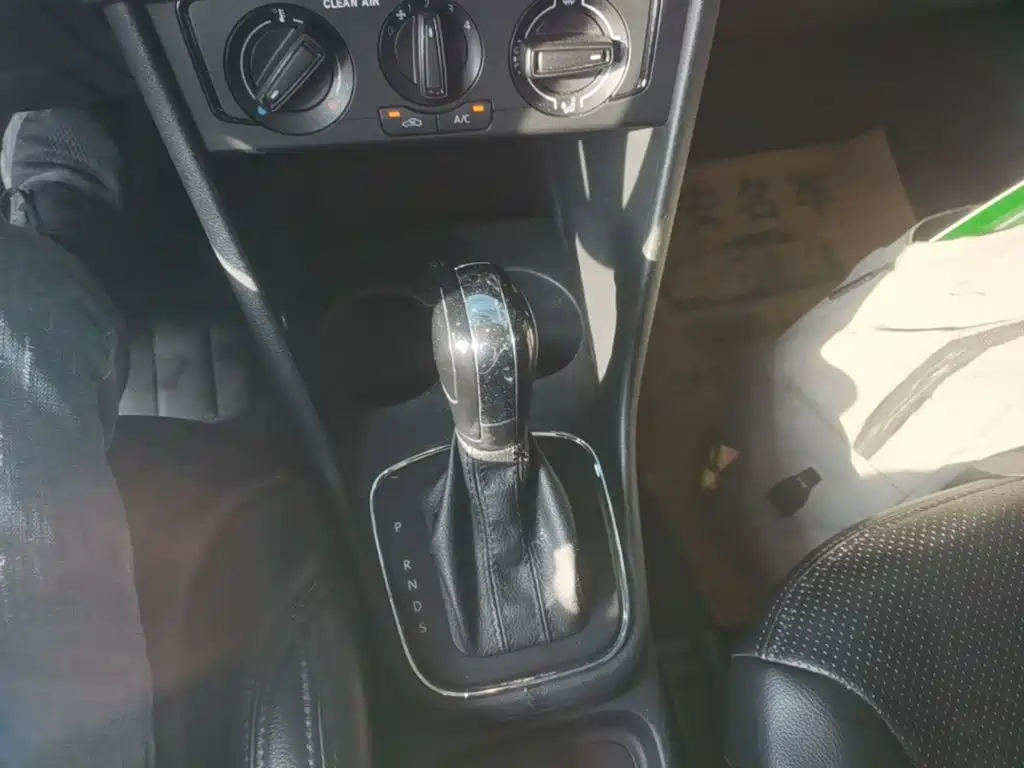 Volkswagen Polo — миниатюра 14