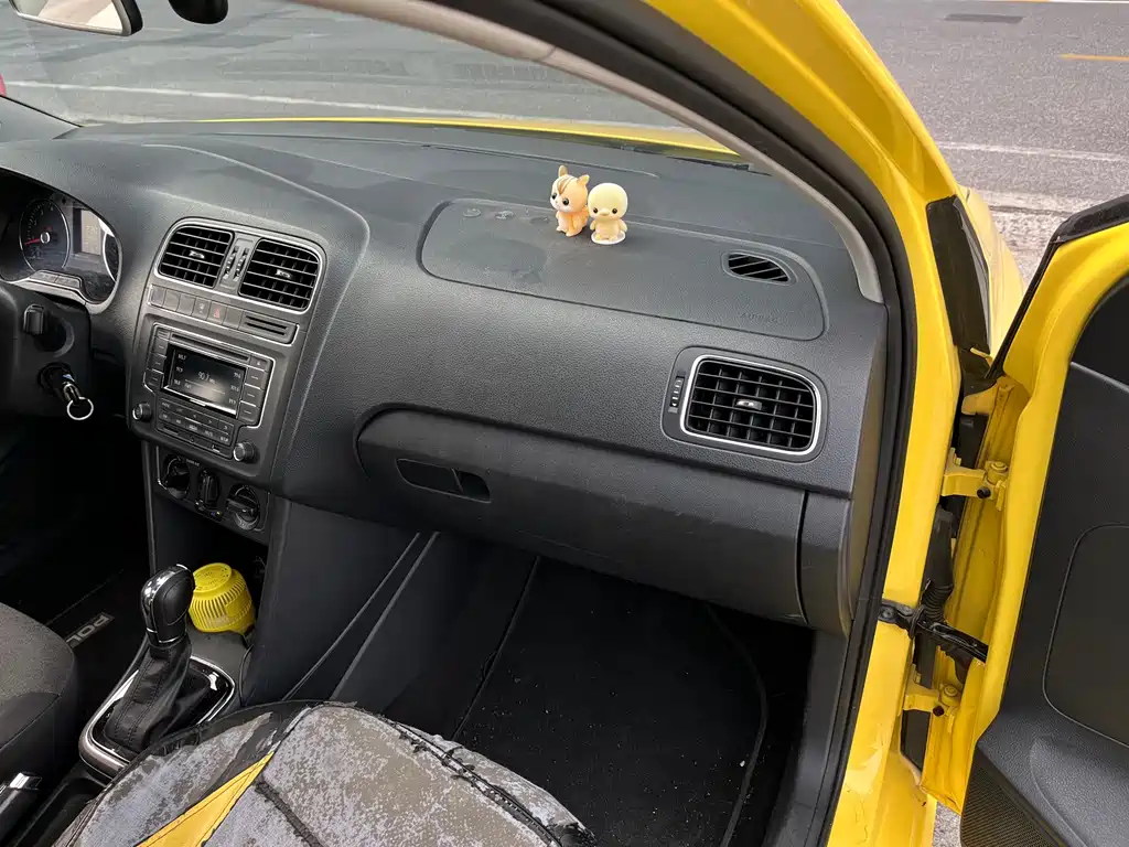 Volkswagen Polo — миниатюра 18
