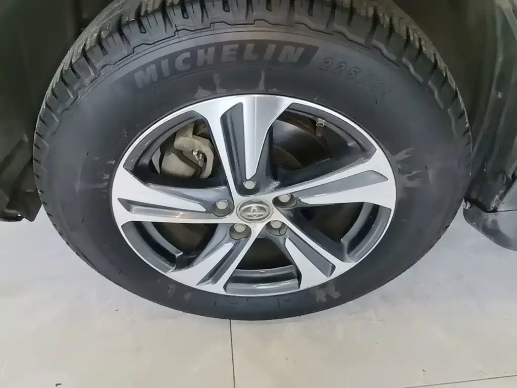 Toyota RAV4 — миниатюра 23