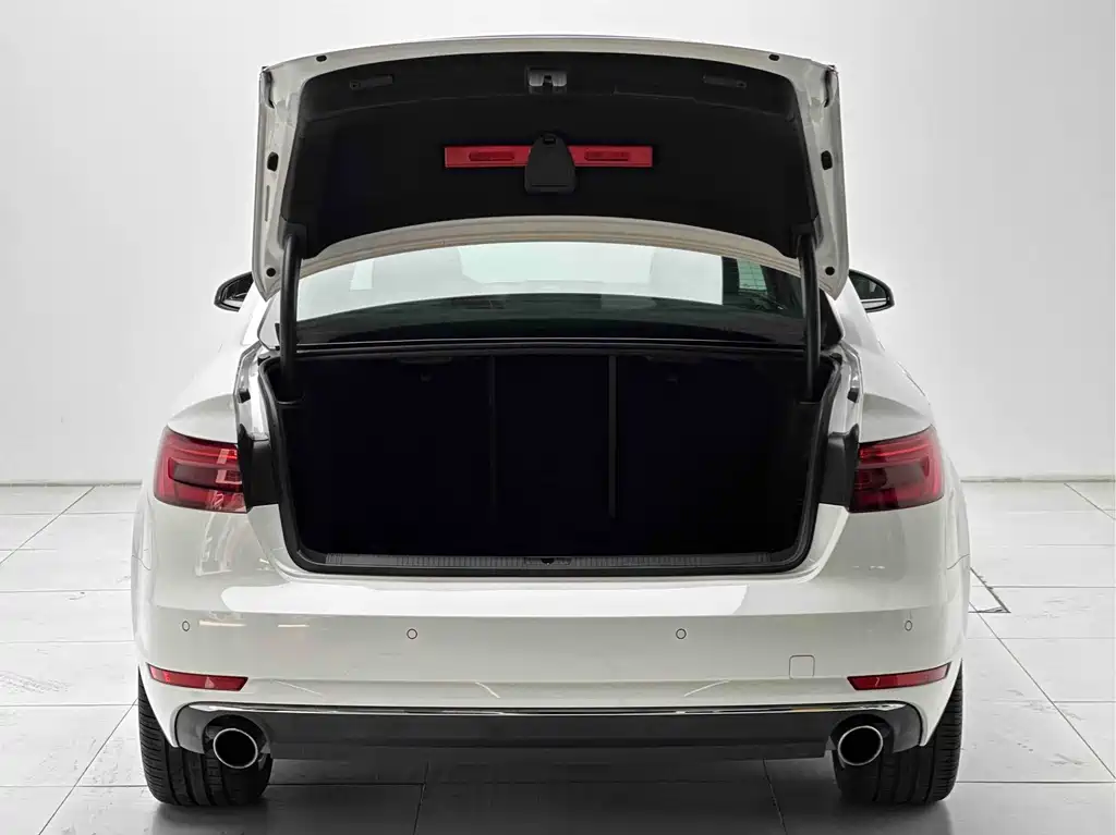 Audi A4L — миниатюра 22