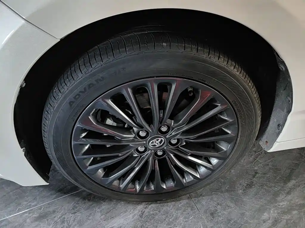 Toyota Avalon — миниатюра 23
