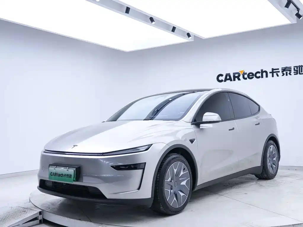 Tesla Model Y L