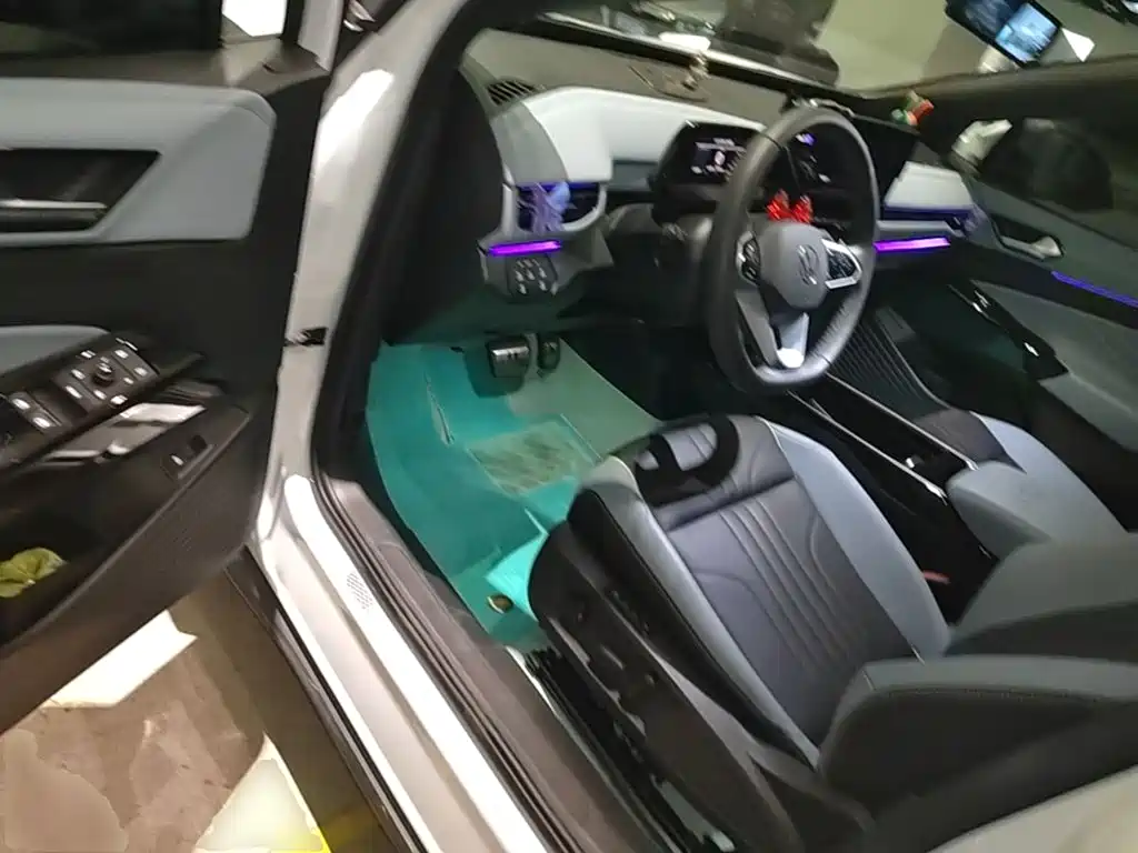 Volkswagen ID.4 X — миниатюра 16