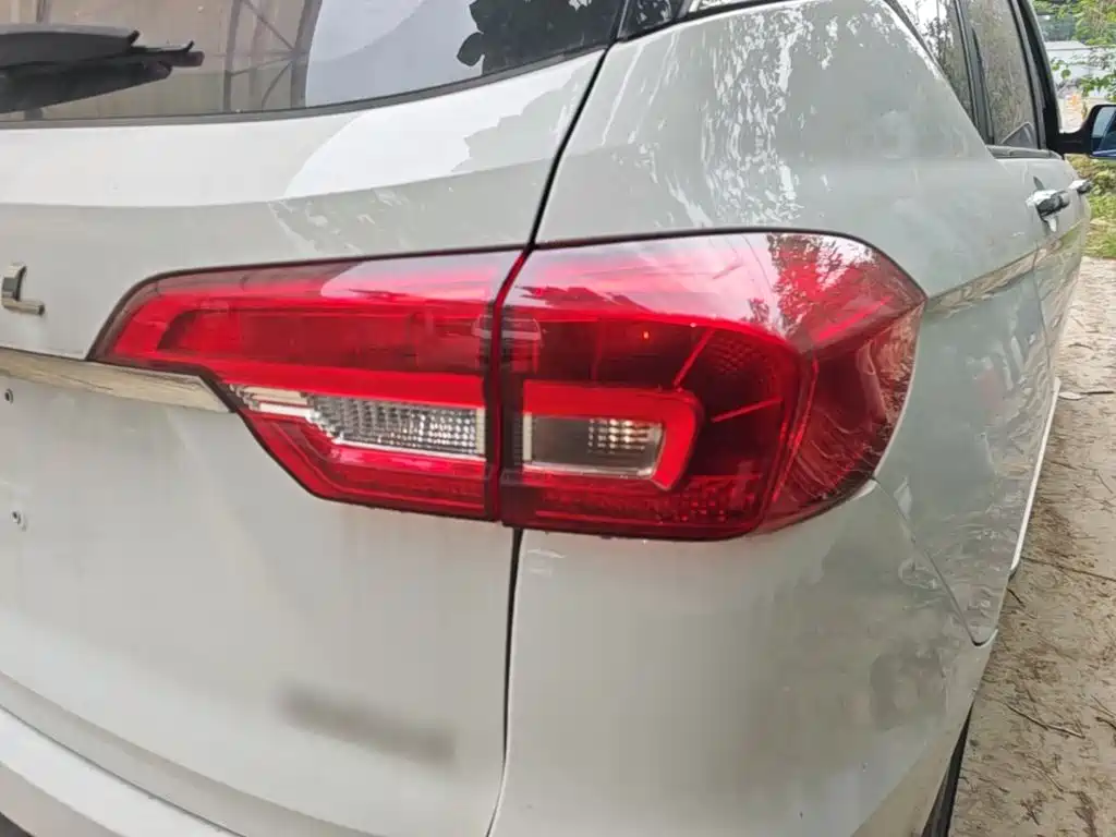Haval M6 — миниатюра 8