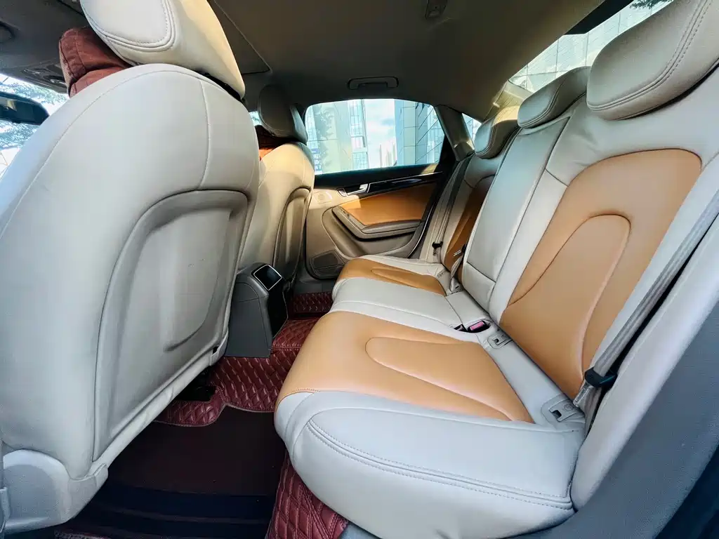 Audi A4L — миниатюра 12