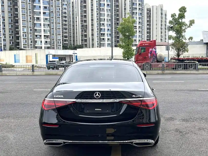 Mercedes-Benz S-Class — миниатюра 7