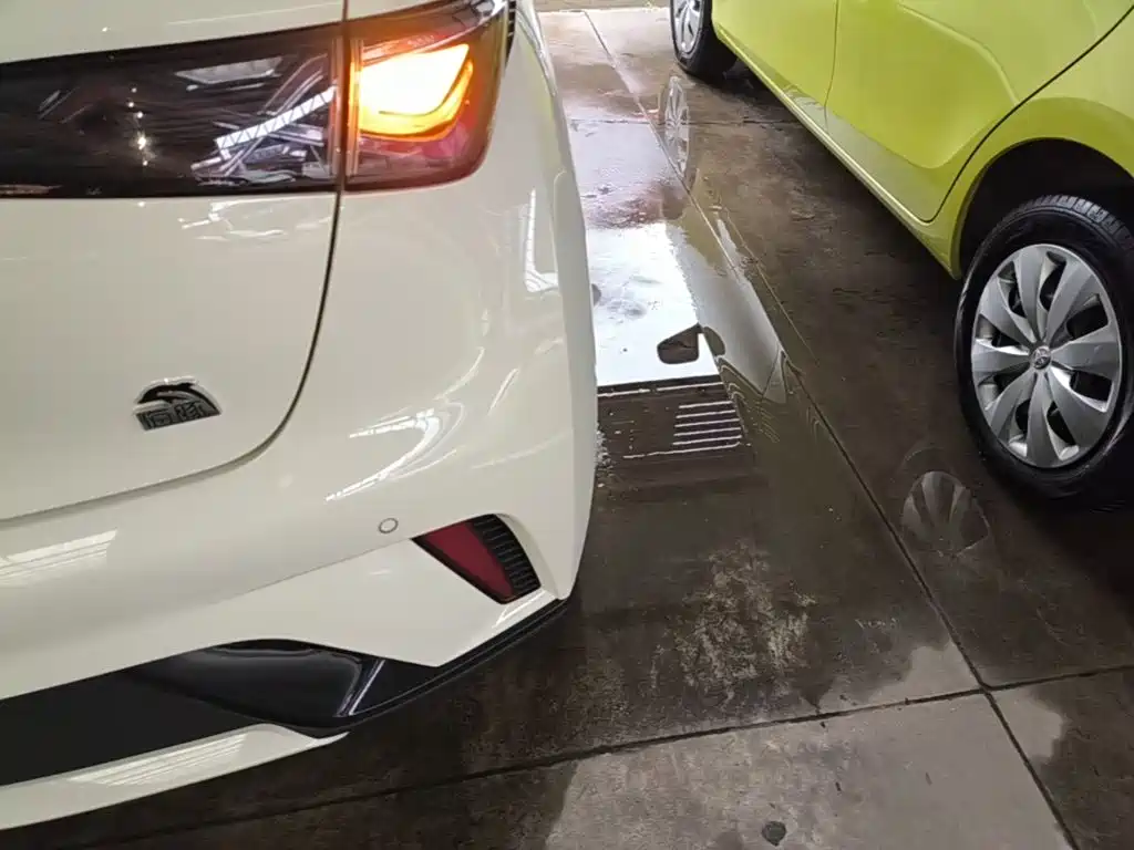 BYD Dolphin — миниатюра 8
