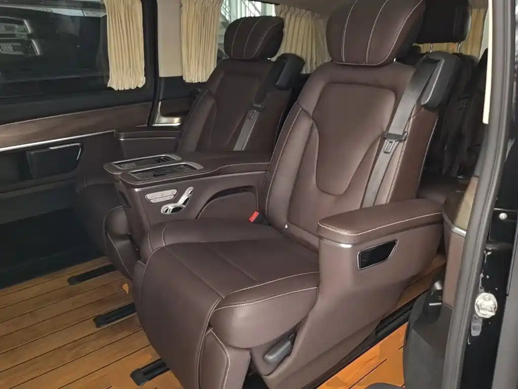 Mercedes-Benz V-Class — миниатюра 17