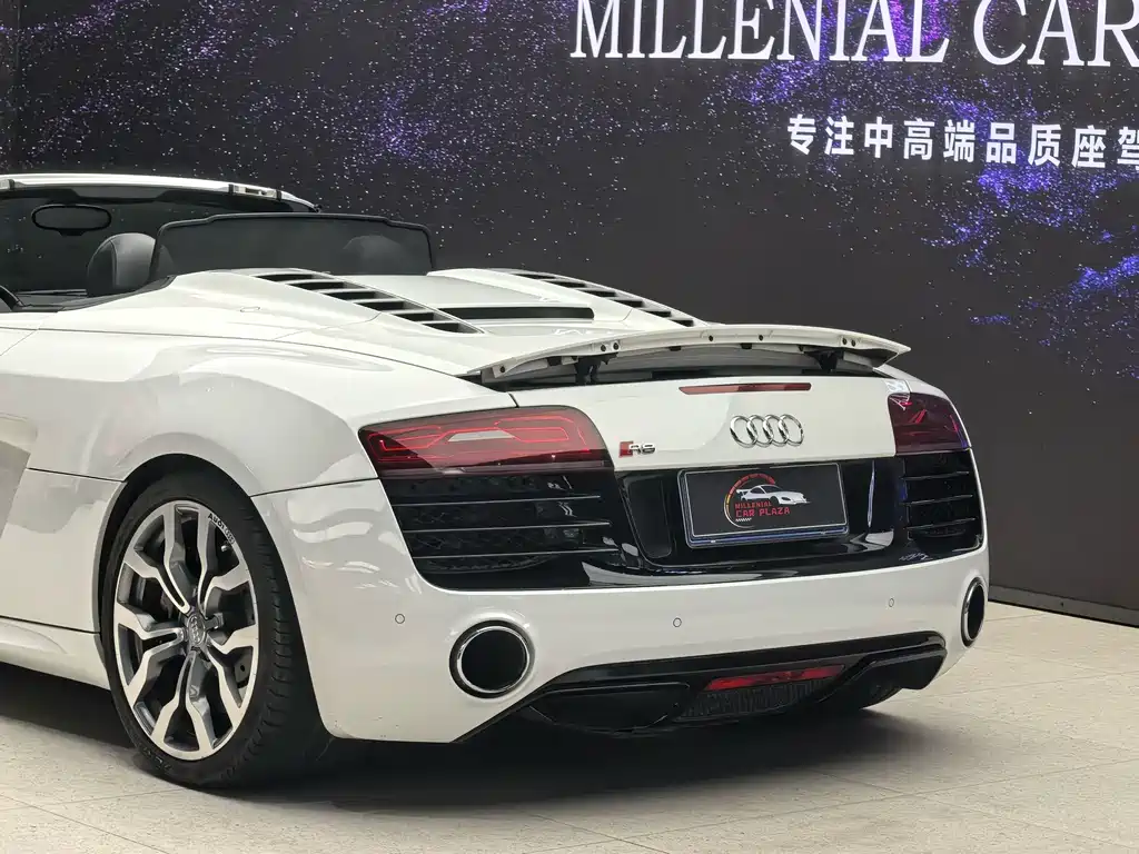 Audi R8 — миниатюра 7