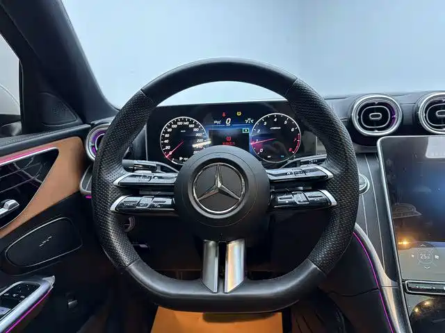 Mercedes-Benz C-Class — миниатюра 8