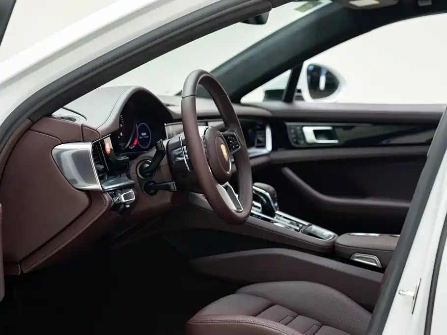 Porsche Panamera — миниатюра 9