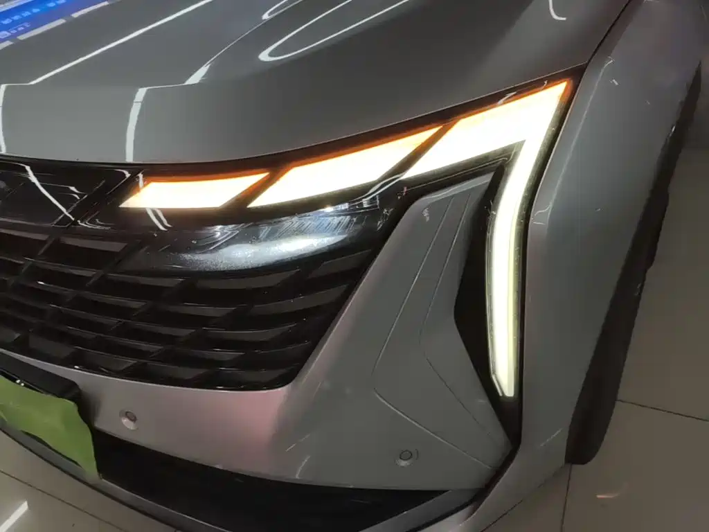 Geely Boyue L — миниатюра 24